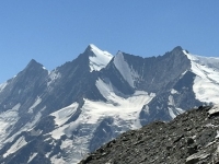 Massiccio del Mischabel - Da Sx Täschhorn  (4.490 m), Dom (4.545 m), Lenzspitze (4.294 m), Nadelhorn (4.327 m)