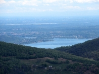 Panorama dalla sommità del Falò - La parte terminale del Lago Maggiore (angera/Sesto Calende) e l'inizio del fiume Ticino