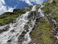 In direzione dell'Alpe Bettelmatt - Spettacolare cascata